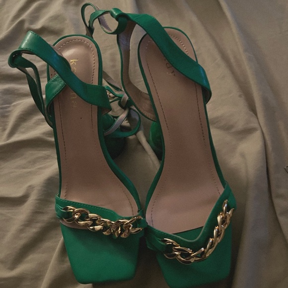 Minimalist Platform Strappy Sculptural Heeled Sandals - Picture 3 of 6